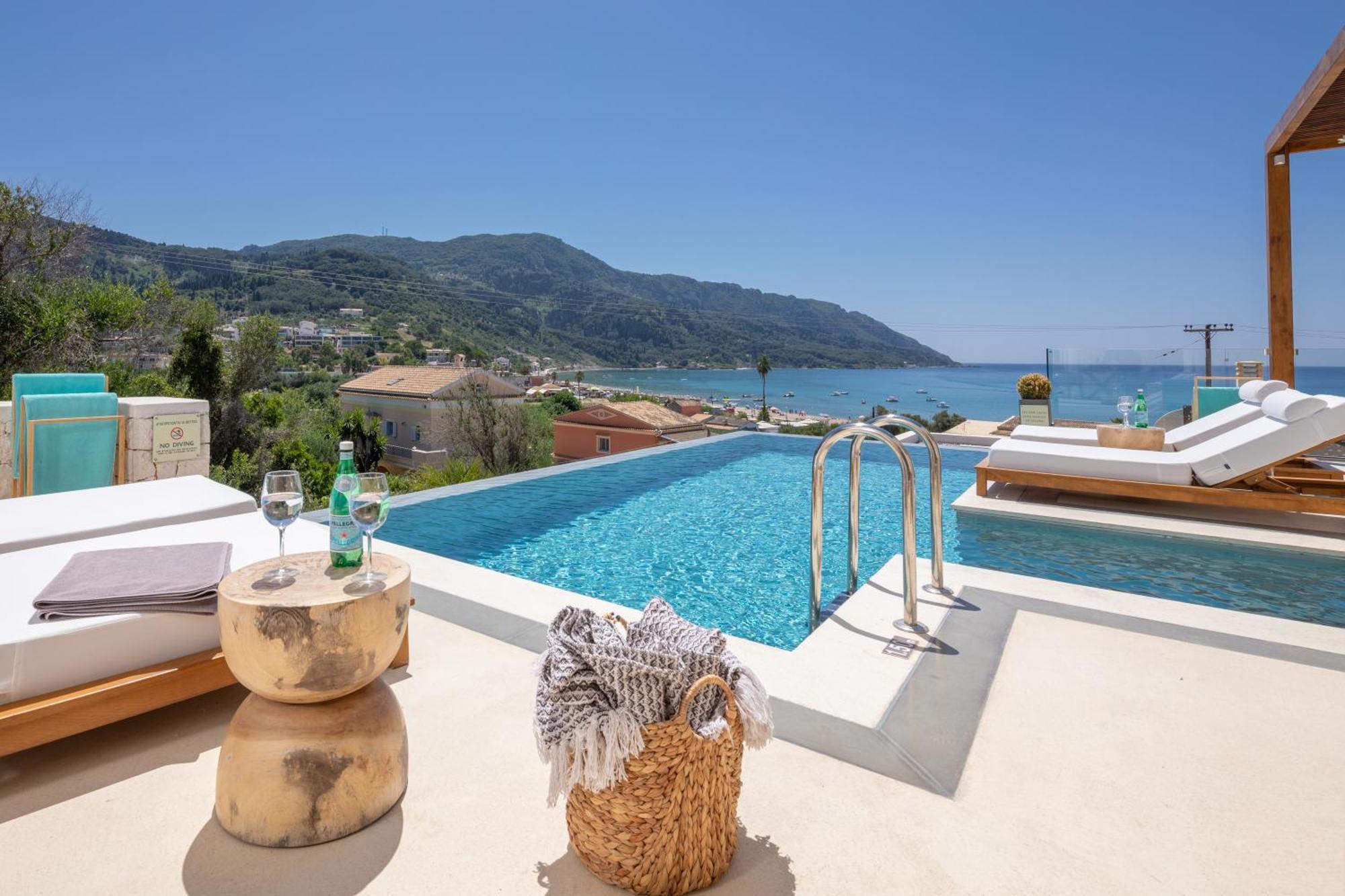 Sun N Salt Private Villa Agios Georgios Pagon